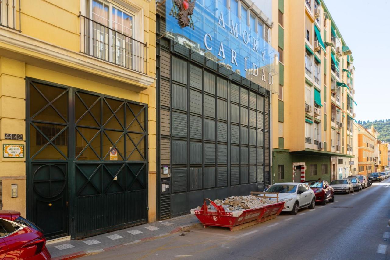 Apartamento La Victoria Apartment Malaga Luaran gambar